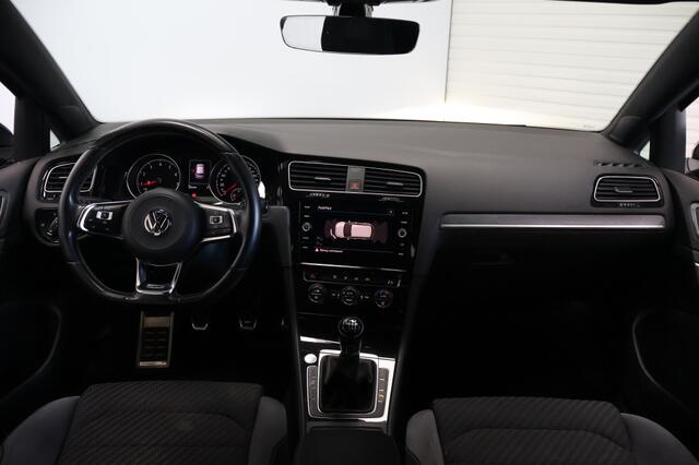Volkswagen GOLF 1.5 TSI R-Line Highline | LED | ACC | DAB | Carplay | Navigatie