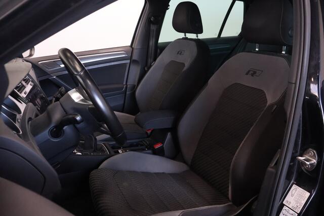 Volkswagen GOLF 1.5 TSI R-Line Highline | LED | ACC | DAB | Carplay | Navigatie