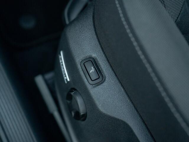 Volkswagen GOLF 1.4 TSI Highline Business R | R-Line | LED koplampen | Stoelverw. | Prijs Rijklaar!!