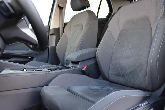 Volkswagen GOLF 1.5 eTSI Style 150pk DSG7