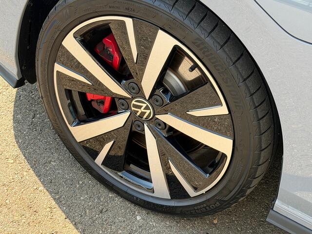 Volkswagen GOLF 1.5 eHybrid GTE 272pk | Led IQ | Mistlampen | Head up | Dode hoek | Rijklaar incl. garantie