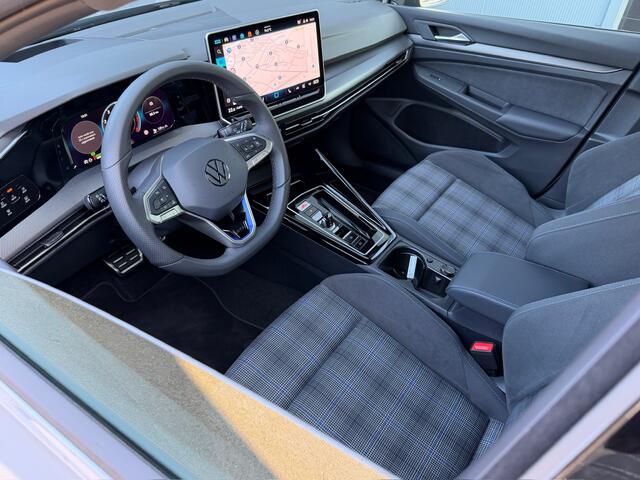 Volkswagen GOLF 1.5 eHybrid GTE 272pk | Led IQ | Mistlampen | Head up | Dode hoek | Rijklaar incl. garantie