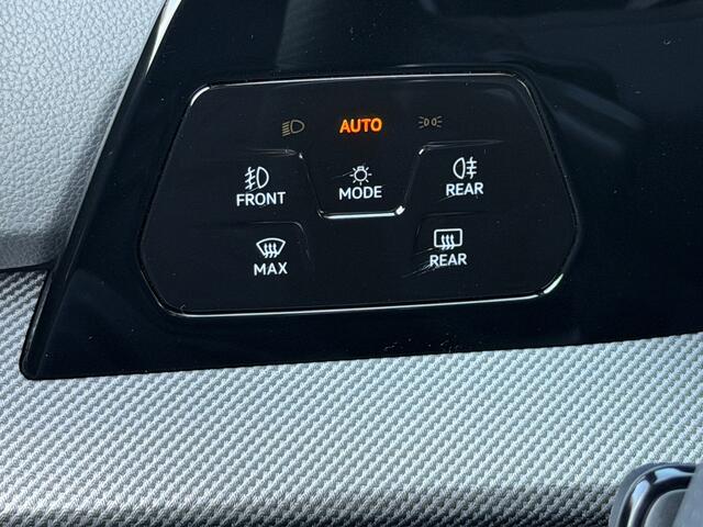 Volkswagen GOLF 1.5 eHybrid GTE 272pk | Led IQ | Mistlampen | Head up | Dode hoek | Rijklaar incl. garantie