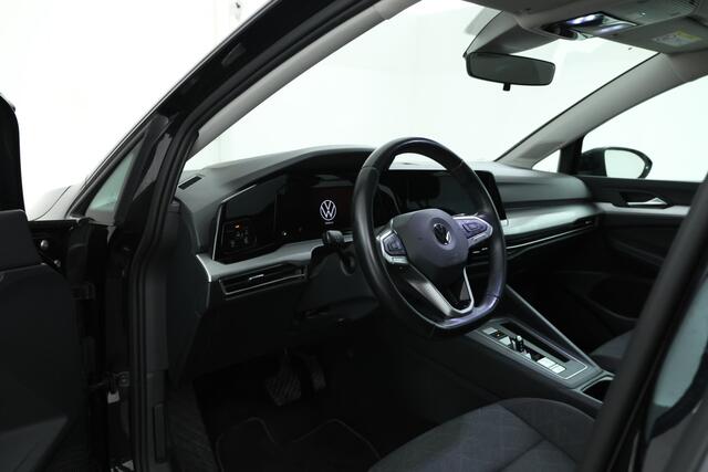 Volkswagen GOLF 2.0 TDI Life Business Automaat, Navigatie,