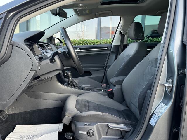 Volkswagen GOLF 7,5 1.5 TSI 150pk DSG / Aut. Highline Panoramadak Virtual full Led 120dkm!!