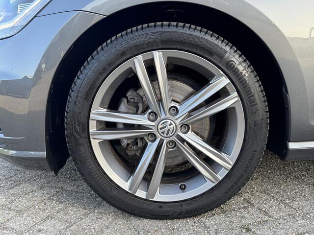 Volkswagen GOLF 7,5 1.5 TSI 150pk DSG / Aut. Highline Panoramadak Virtual full Led 120dkm!!