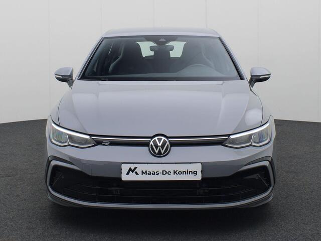 Volkswagen GOLF 1.5 eTSI 130pk DSG R-Line · Navigatie · Apple/Android Car Play · Camera + Parkeersensoren