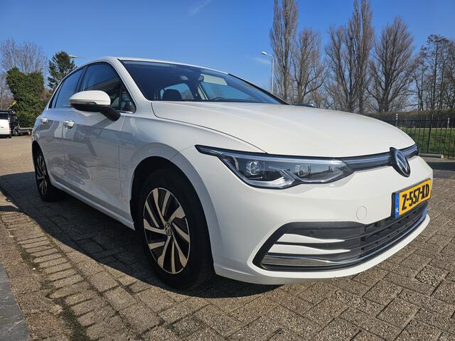 Volkswagen GOLF 1.4 eHybrid Style
