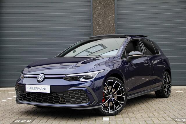 Volkswagen GOLF 1.4 eHybrid GTE 31.244 km | 2022 | Panorama dak | Black Style | Vol in de opties | Atlantic Blue | 19' Warmenau velgen