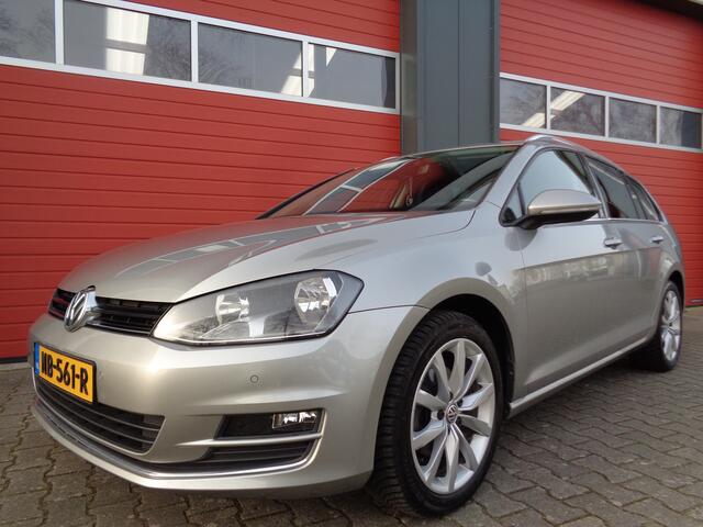Volkswagen GOLF Variant 1.6 TDI Connected Series 110PK Navi Clima Cruise LMV Trekhaak half-Leer NL-Auto