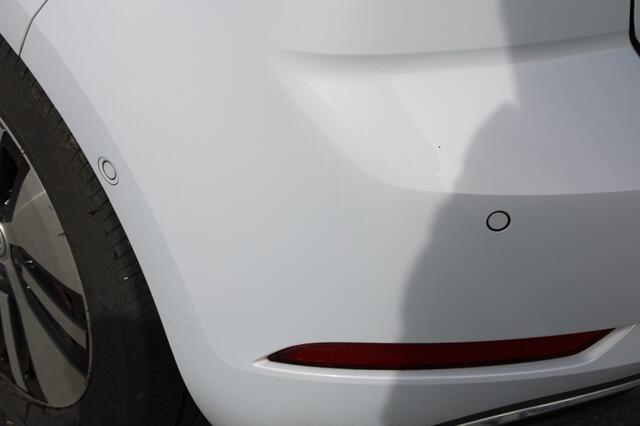 Volkswagen GOLF E-GOLF 136PK 36KWh - Navi Carplay camera