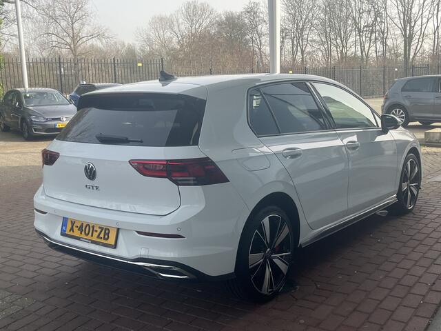 Volkswagen GOLF 1.4 DSG eHybrid GTE / Achteruitrij camera / Stoel verwarming / Navigatie / 18'' LMV