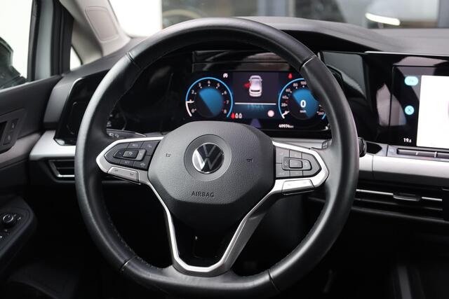 Volkswagen GOLF 1.0 TSI Style NL auto Ergo stoelen privacy glas 17" LMV Ventura navigatie pdc voor en achter ACC elektrische bestuurdersstoel met geheugen