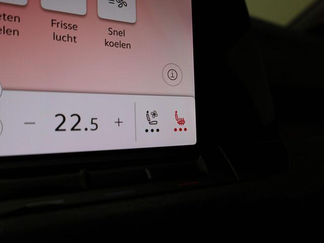 Volkswagen GOLF 2.0TSI/300PK GTI Clubsport · Leder · Panoramadak · Harman Kardon · Camera + Parkeersensoren