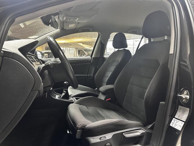 Volkswagen GOLF 1.0 TSI Comfortline Business /Apple + Android /DAB+! /Navi /Climat /Adaptief Cruise /Elek. pakket /Bluetooth /Stoelverw. /LED Dagrijverl. /16"LMV /PDC V+A /Isofix /Armsteun.