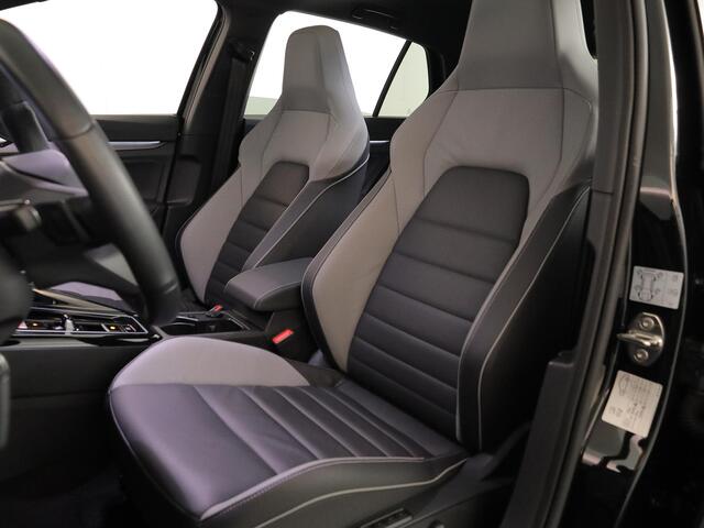 Volkswagen GOLF 1.5 eHybrid GTE 272 pk Automaat (DSG) | Sportpakket | Panoramadak | Lederen bekleding | Elektr. trekhaak | Parkeersensoren | Blackstyle | Stoelverwarming |