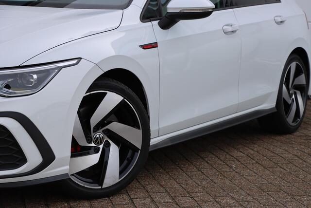 Volkswagen GOLF GTI 2.0 TSI 245pk DSG7 | Stuurverwarming | Stoelverwarming | CarPlay | Travel assist