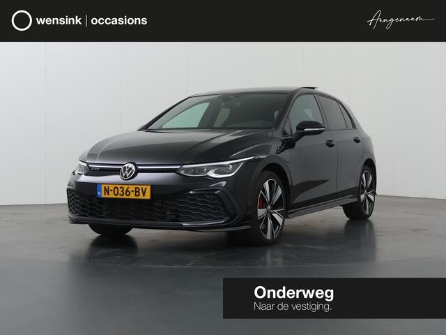 Volkswagen GOLF 1.4 eHybrid GTE | Panoramadak | Sportstoelen | Virtual Cockpit | Stoel/Stuurverwarming | Navigatie | Apple CarPlay/Android Auto | Camera | DAB | Sfeerverlichting | Adaptieve Cruise Control |