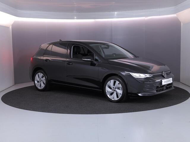 Volkswagen GOLF 1.5 eHybrid Life Edition 204 pk Automaat (DSG) | Verlengde garantie | Navigatie | Parkeersensoren (Park assist) | Achteruitrijcamera |