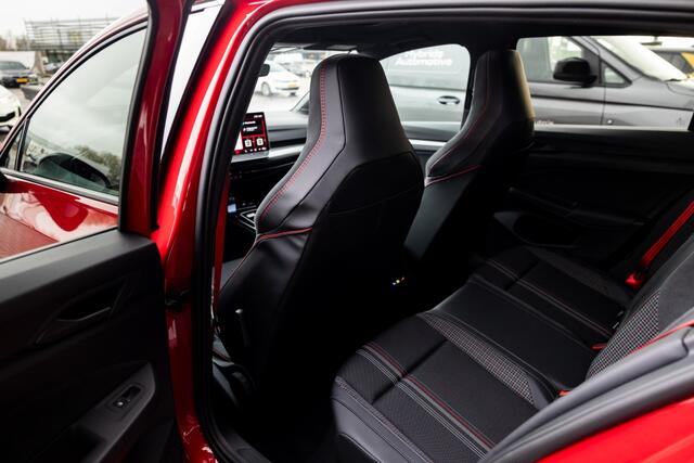 Volkswagen GOLF VIII Lim. 2.0 TSI 239 kW GTI Edition 50