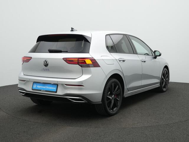 Volkswagen GOLF 1.4 eHybrid 245 pk GTE | Stuur-/stoelverwarming | Adaptive Cruise | Navigatie | Parkeersensoren voor/achter
