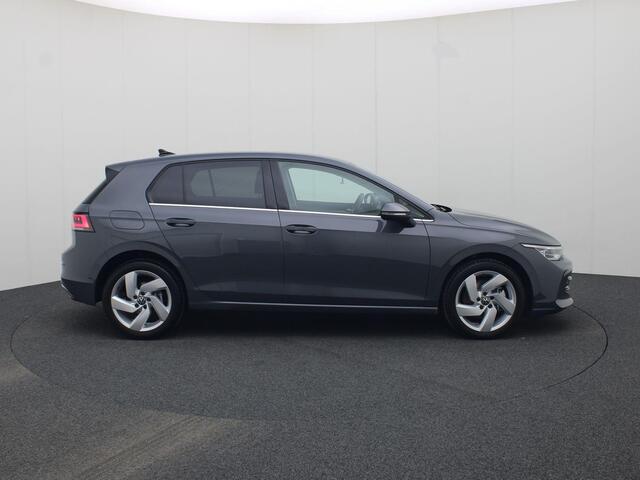 Volkswagen GOLF 1.5eHybrid 150kW/204PK DSG Style · Navigatie · Trekhaak · Apple/Android Car Play · Garantie t/m 19-12-2026