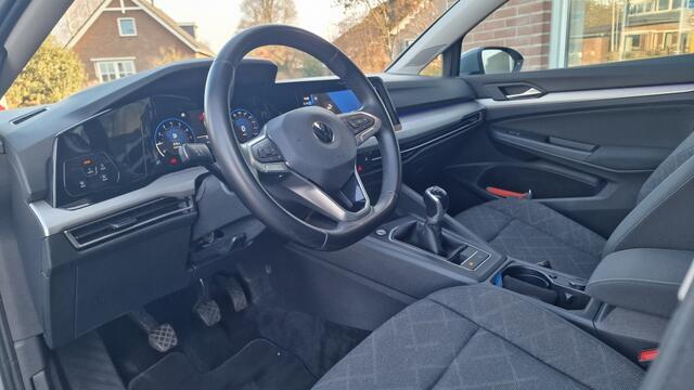 Volkswagen GOLF 1.5 TSI Life, PDC, NL Auto!