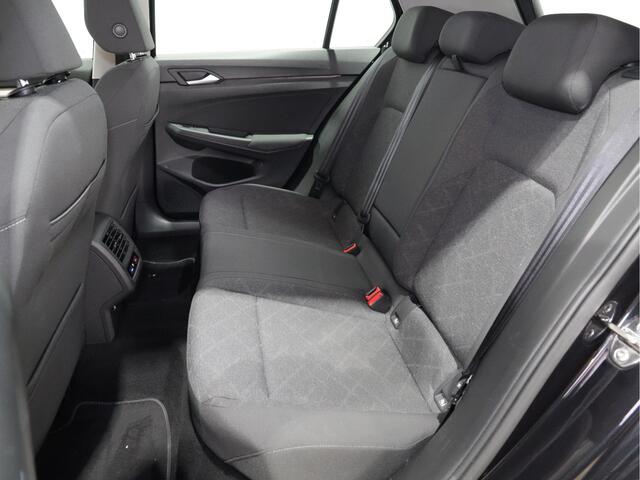 Volkswagen GOLF 1.0 TSI 110pk Life Business Navigatie Camera 17"velgen ACC Android/Carplay 120