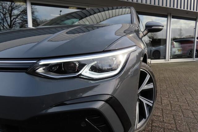 Volkswagen GOLF 1.5 eTSI R-Line
