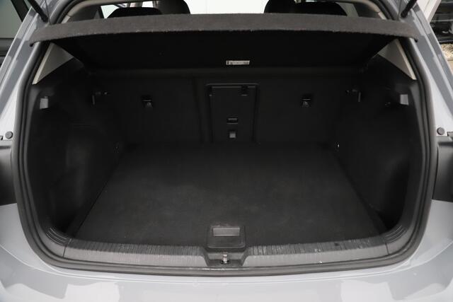 Volkswagen GOLF 1.0 TSI Life 110PK Navigatie Achteruitrijcamera Carplay Android Adaptive Cruise Sfeerverlichting