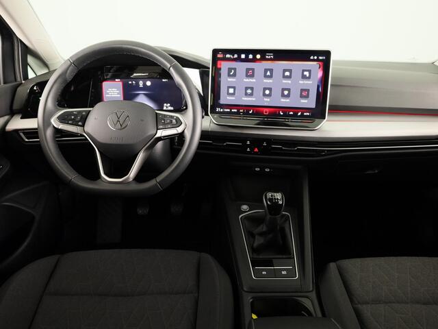 Volkswagen GOLF Life Edition 1.5 TSI 85 kW / 116 pk Hatchback 6 ve Camera| 17'LM-velgen| Verwarmd stuur en voorstoelen | Keyless entry/start