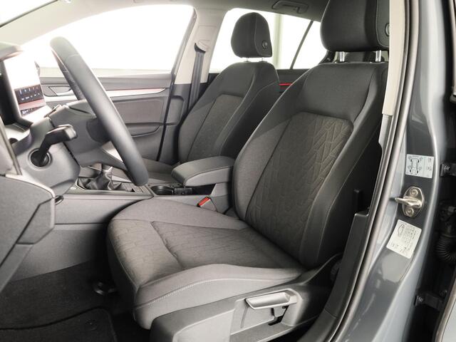 Volkswagen GOLF Life Edition 1.5 TSI 85 kW / 116 pk Hatchback 6 ve Camera| 17'LM-velgen| Verwarmd stuur en voorstoelen | Keyless entry/start