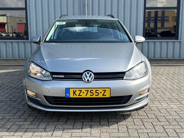 Volkswagen GOLF Variant 1.0 TSI Comfortline - Navigatie - DAB Radio - Parkeerhulp voor + achter
