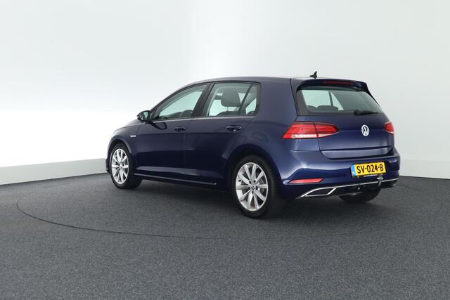 Volkswagen GOLF 1.5 TSI 130pk Highline Trekhaak Virtual Cockpit Navigatie