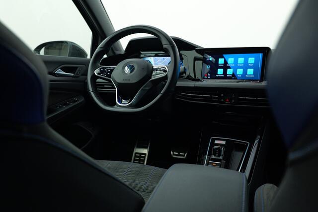 Volkswagen GOLF 1.4 eHybrid GTE | 18'' Licht metaal | Carplay | Winterpakket