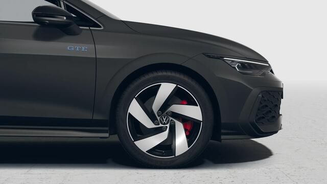 Volkswagen GOLF 1.5 eHybrid 272 6DSG GTE Automaat | Panoramisch schuif-, kanteldak, elektrisch bedienbaar