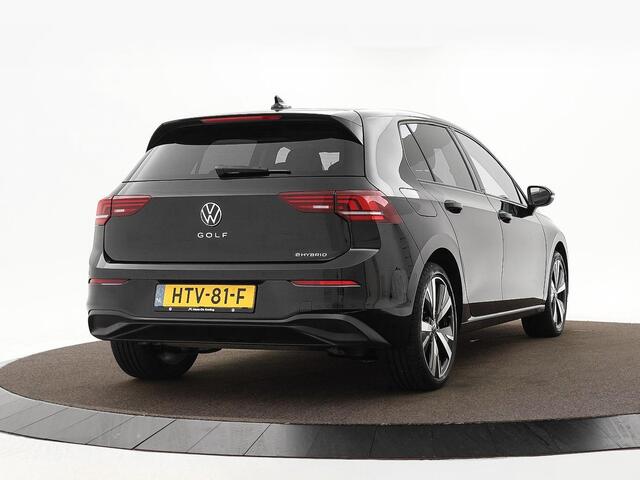 Volkswagen GOLF 1.5 eHybrid 204pk DSG Life Edition · Camera · Keyless · Stuur- & Stoelverwarming · Sfeerverlichting · Apple/Android Car Play · 18"Velgen · Garantie t/m 03-07-2029 of 100.000km