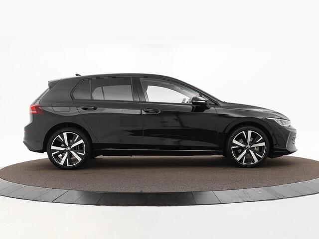 Volkswagen GOLF 1.5 eHybrid 204pk DSG Life Edition · Camera · Keyless · Stuur- & Stoelverwarming · Sfeerverlichting · Apple/Android Car Play · 18"Velgen · Garantie t/m 03-07-2029 of 100.000km