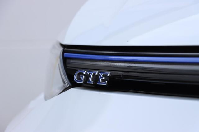 Volkswagen GOLF 1.4 eHybrid GTE 245pk DSG6 Adaptive | Carplay | Stuur en- Stoelverwarming