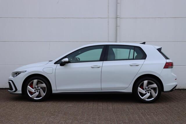 Volkswagen GOLF 1.4 eHybrid GTE 245pk DSG6 Adaptive | Carplay | Stuur en- Stoelverwarming