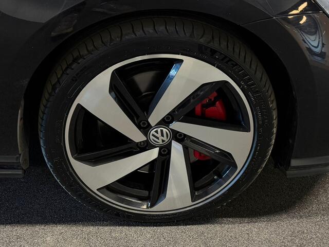 Volkswagen GOLF 2.0 TSI GTI Performance Panodak Virtualcockpit ACC Keyless