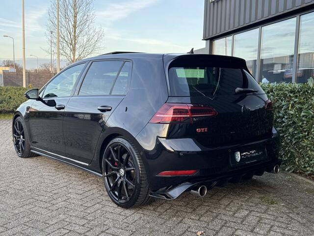 Volkswagen GOLF 7,5 GTI Performance 2.0 TSI 245pk DSG / Aut. Leder/alcantara DCC Panoramadak 19" 119dkm!!