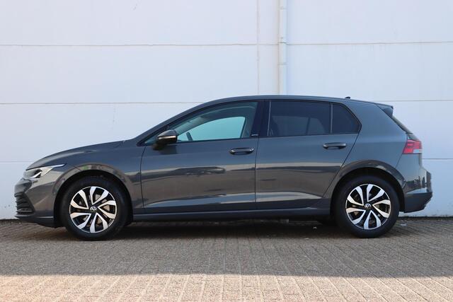 Volkswagen GOLF 1.0 TSI Life Business | Carplay | Sensoren | Stoelverwarming