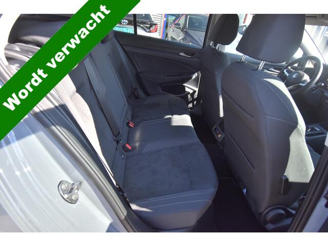 Volkswagen GOLF 1.4 eHybrid Style , VIRTUAL COCKPIT , NAVI , CLIMATR , CR CONTR , A UITRIJ CAM , PDC V+A ,