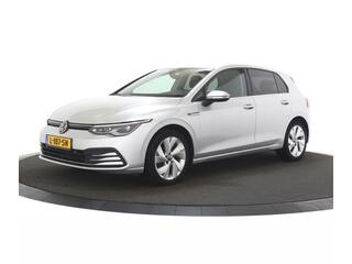 volkswagen-golf-1.5-tsi-life-bussin