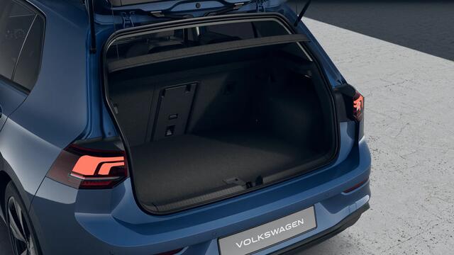 Volkswagen GOLF 1.5 eHybrid 204 6DSG eHybrid Life Edition | 'App-Connect' draadloze smartphone integratie | Achterbank in ongelijke delen neerklapbaar incl. middenarmsteun en doorlaadmogelijkheid | Achteruitrijcamera (Rear View)