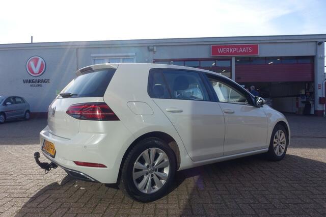 Volkswagen GOLF 1.0 TSI COMFORTLINE BUSINESS DSG Trekhaak New Distri (All-in prijs)