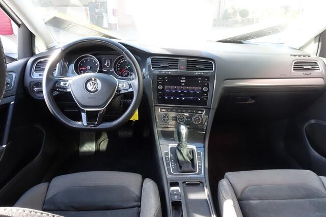 Volkswagen GOLF 1.0 TSI COMFORTLINE BUSINESS DSG Trekhaak New Distri (All-in prijs)