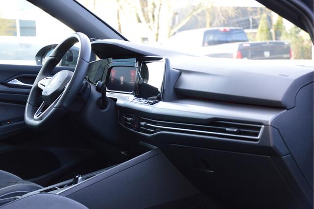 Volkswagen GOLF 1.5 eTSI R-Line PANORAMA | H&K | LED | CAMERA