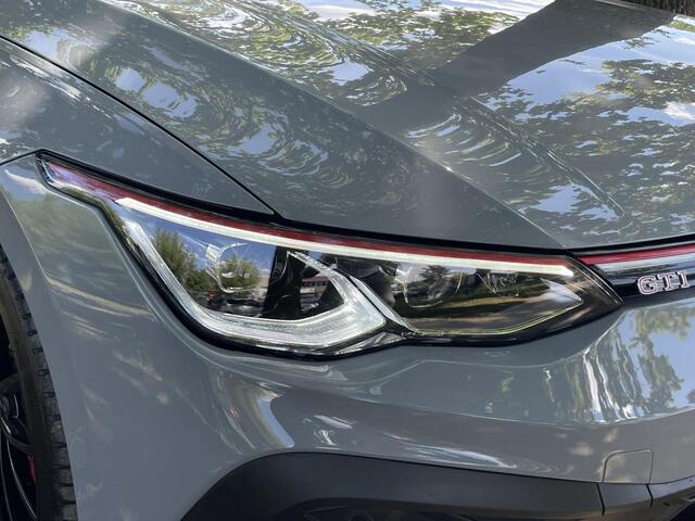 Volkswagen GOLF 2.0 TSI GTI ClubSport 45 Jahre | 301 pk | Achteruitrijcamera | Stoel/stuur verwarming | Cruise adaptief |